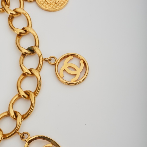 CHANEL LOGO COIN MEDALLION CHARM GOLD CHAIN NECKLACE BELT (1993) 26inch - Picture 8 of 16